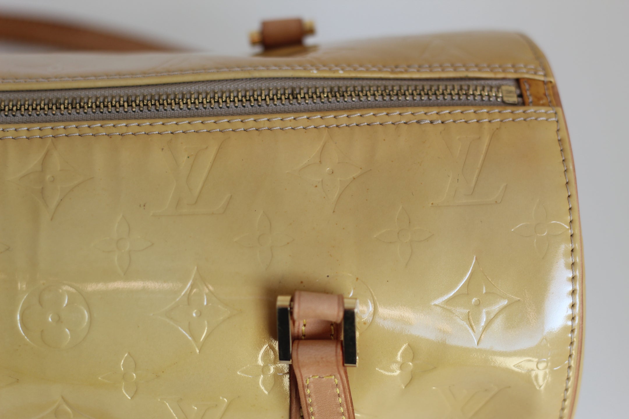 Louis Vuitton Yellow Monogram Vernis Papillon 30 Bedford Vintage Bag  Leather ref.656090 - Joli Closet